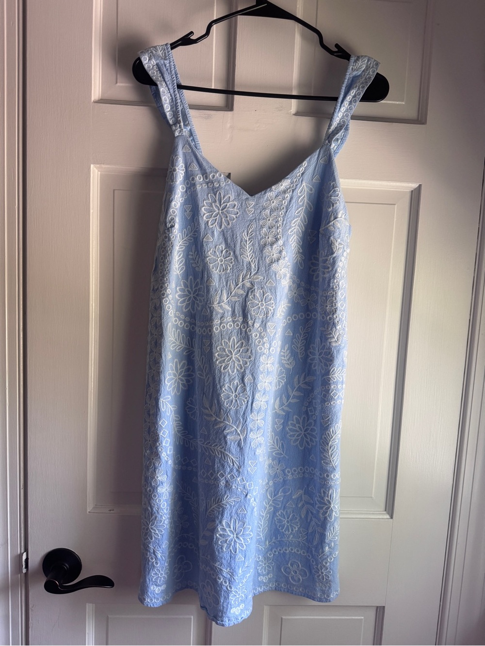 Savanna Jane Light Blue Embroidered Sleeveless Dress Size Medium